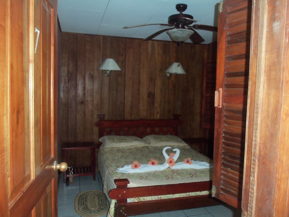 Standard Double Room, 1 Queen Bed