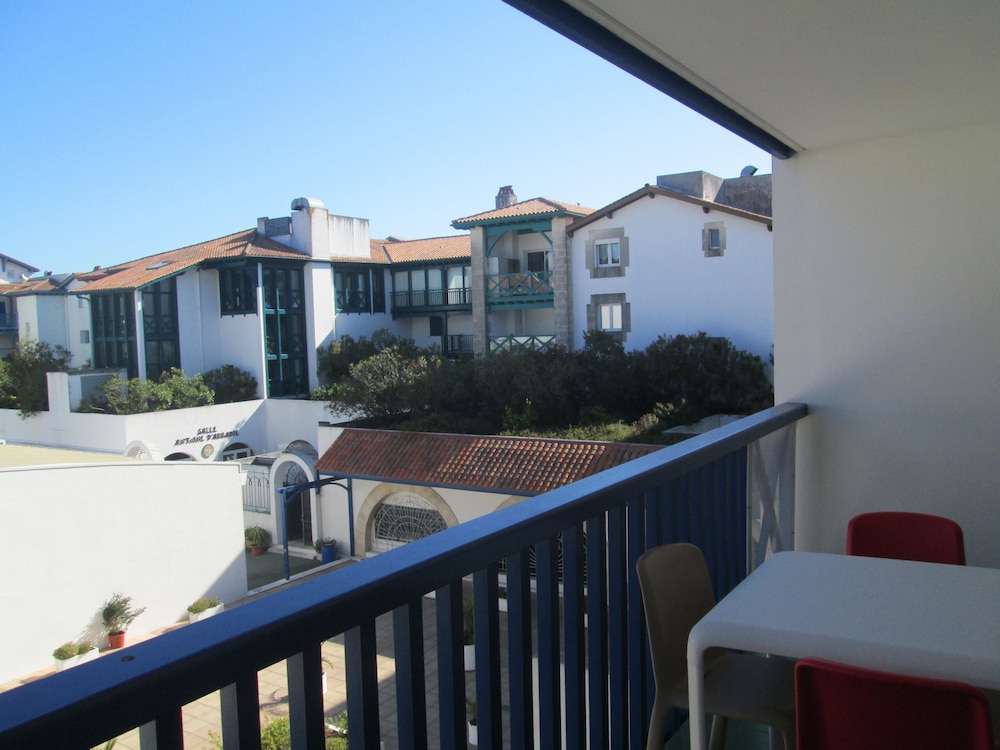 Apartment, 1 Bedroom, Patio (side for 6) - Photo 3