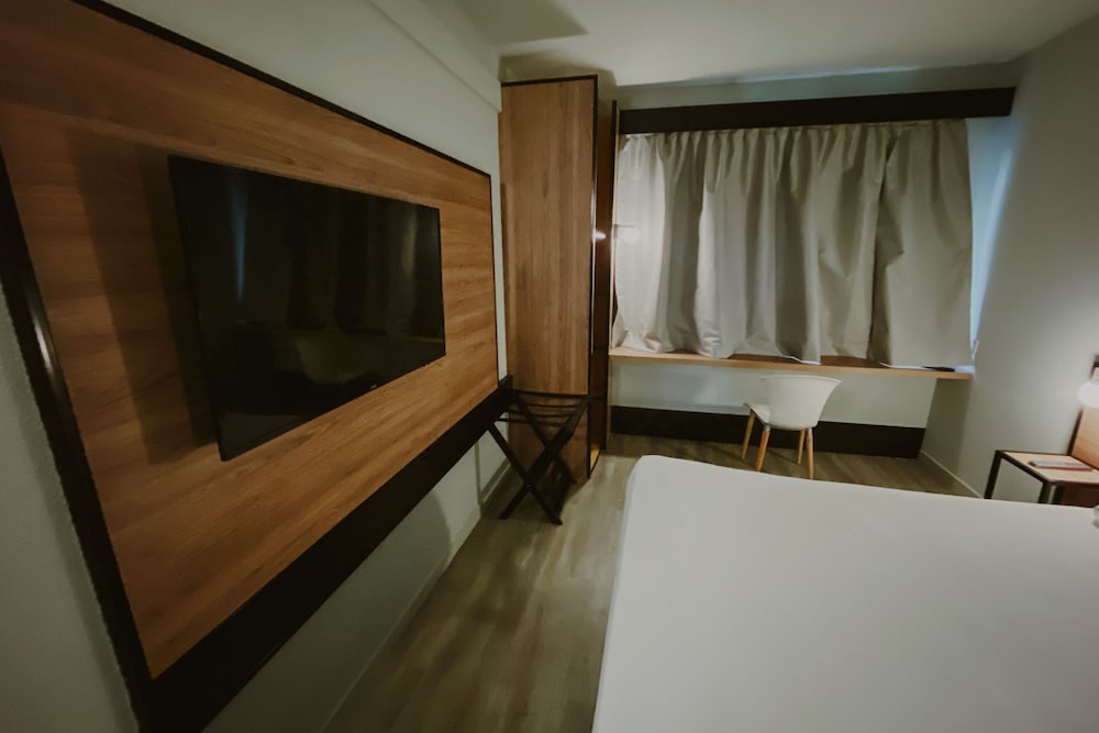 Standard Room, 1 Double Bed photo 3