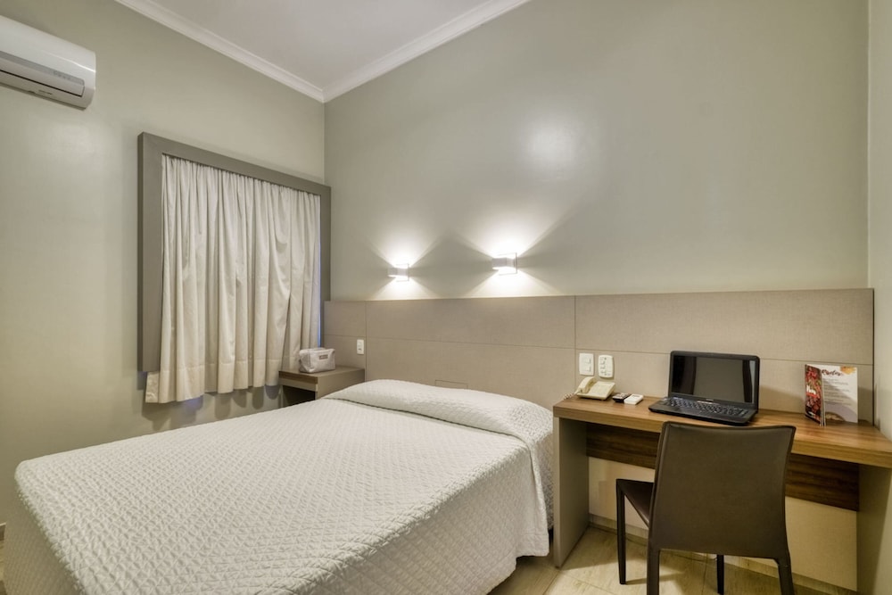 Standard Double Room - Photo 1