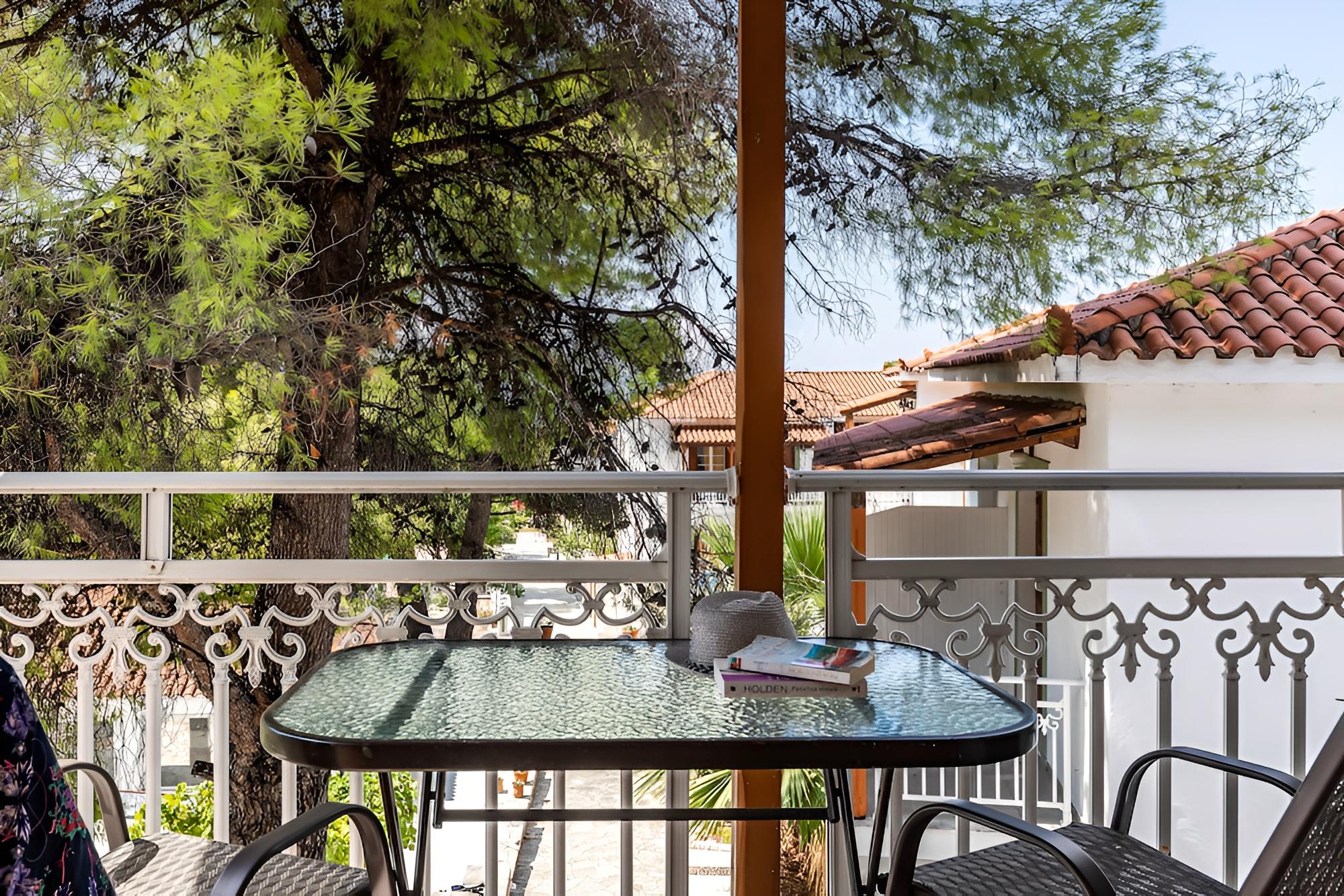Apartment, Garden View