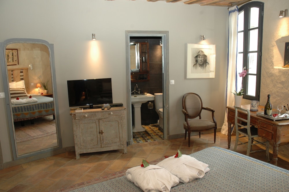 Double or Twin Room (Bulle) photo 2