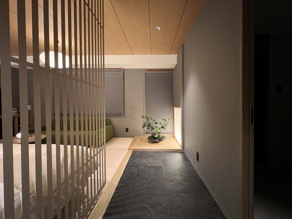 Standard Twin Room - Photo 2