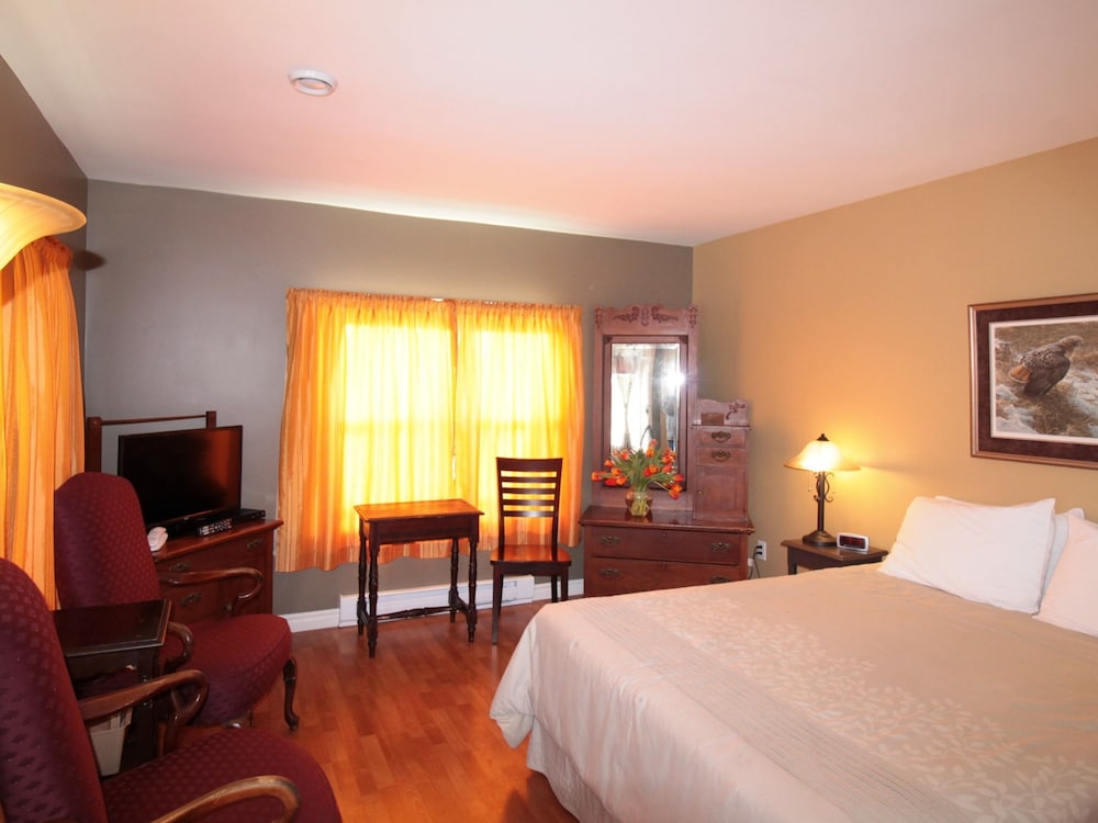 Superior Double Room, Ensuite, Ocean View (Grand Mariner)