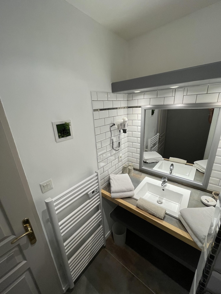 Comfort Room photo 3