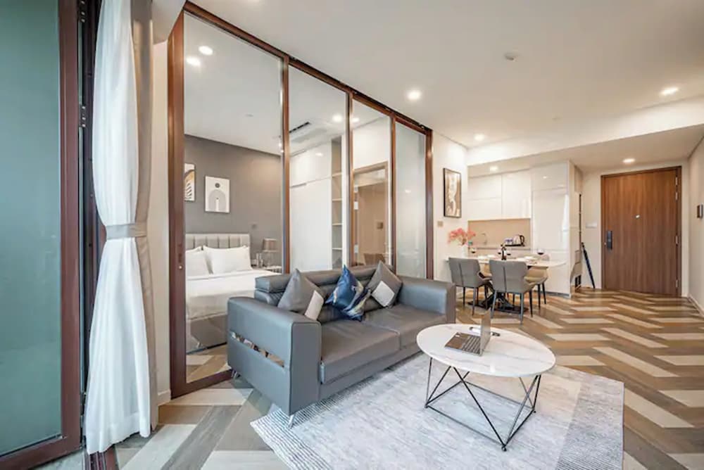 Honeymoon Suite, 1 Bedroom, Business Lounge Access (Free Visa)