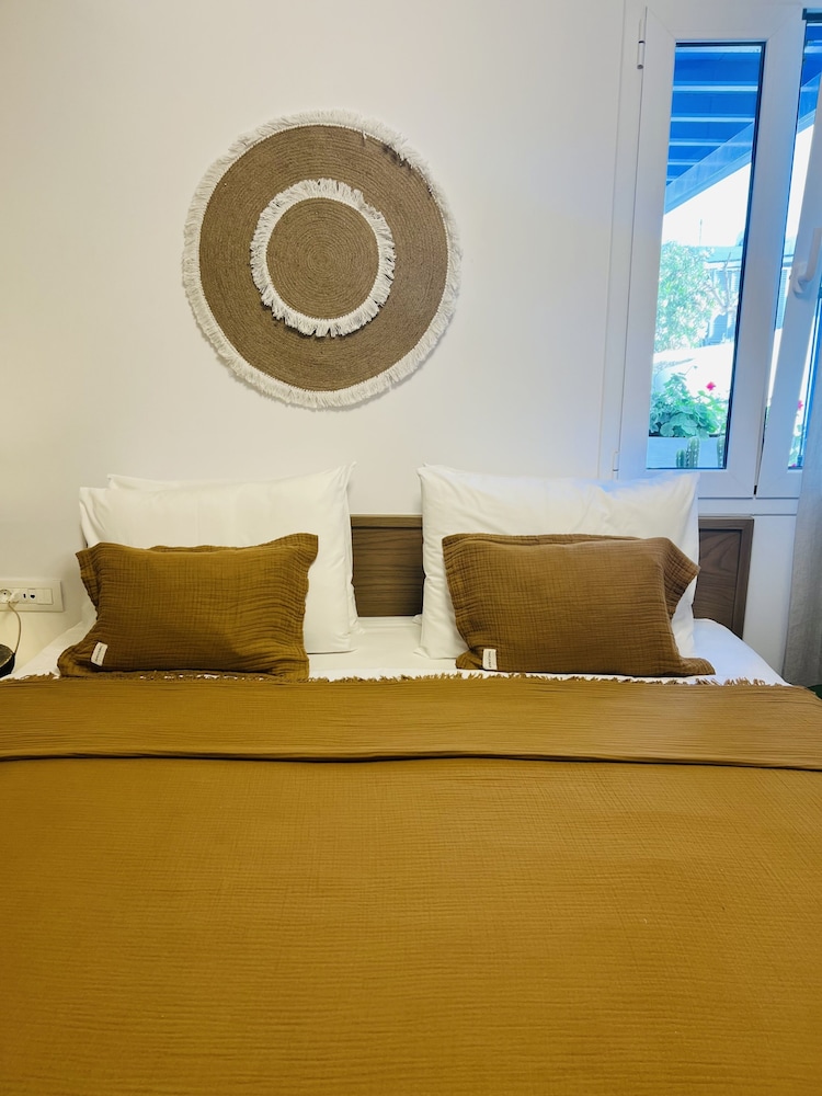Standard Room - Photo 1