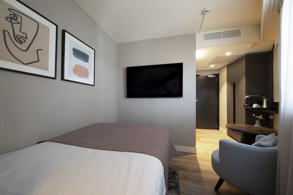 Single Room - Photo 2