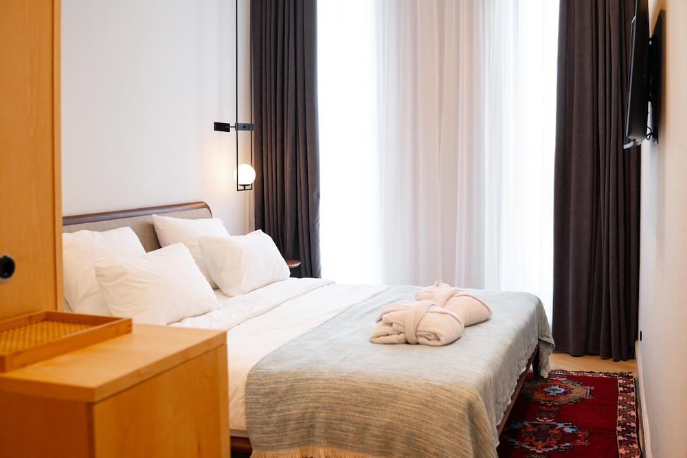 Standard Double Room, City View photo 1