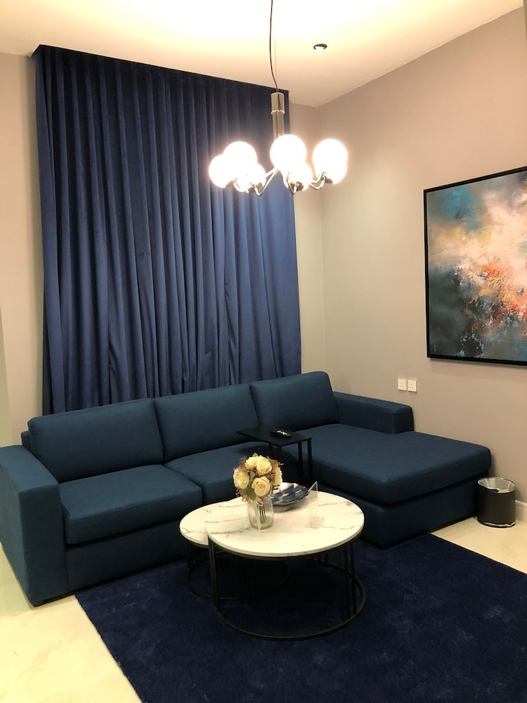 Family Suite, 3 Bedrooms, City View photo 2