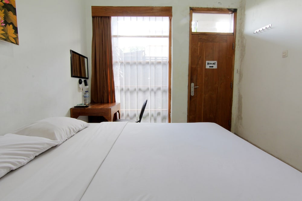 Standard Room - Photo 10