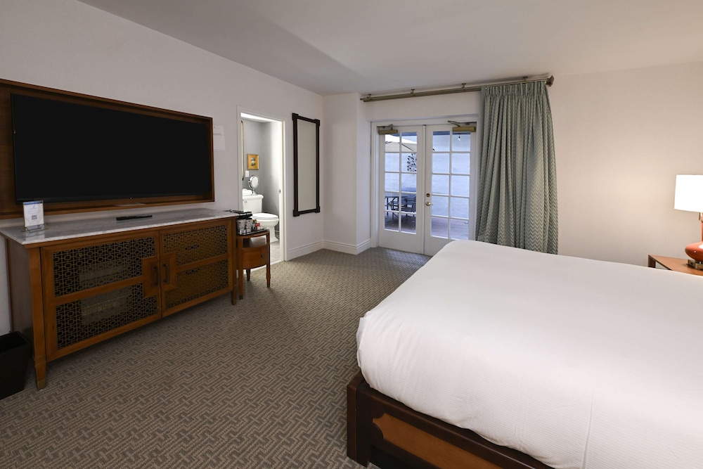 Room, 1 King Bed, Patio