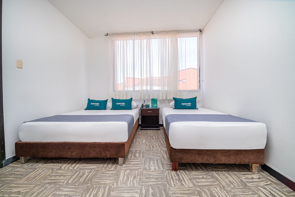 Economy Triple Room photo 1