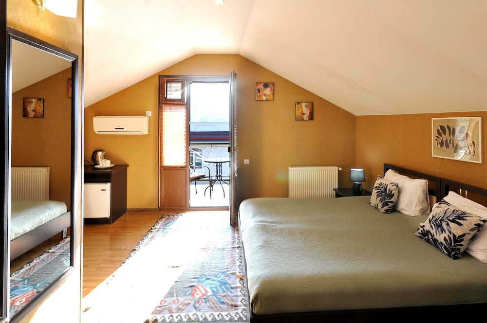 Standard Room, Balcony photo 3