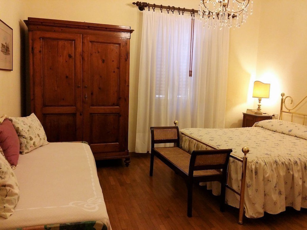 Classic Double Room photo 2