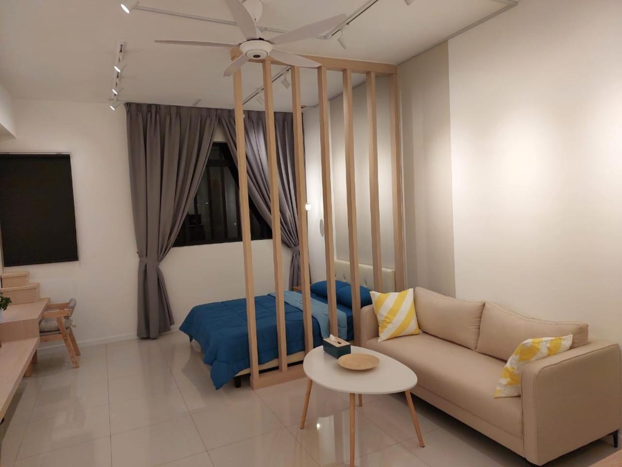 Deluxe King Room photo 2