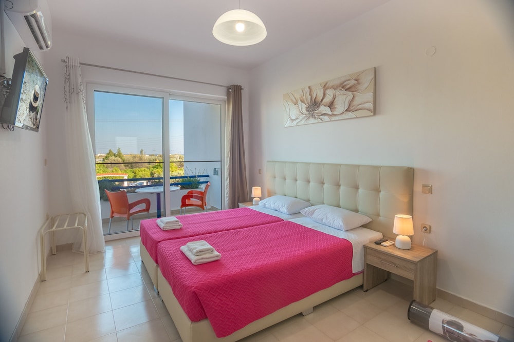 APARTMENT, 2 BEDROOMS, BALCONY, COUNTRYSIDE AND SEA VIEW photo 1
