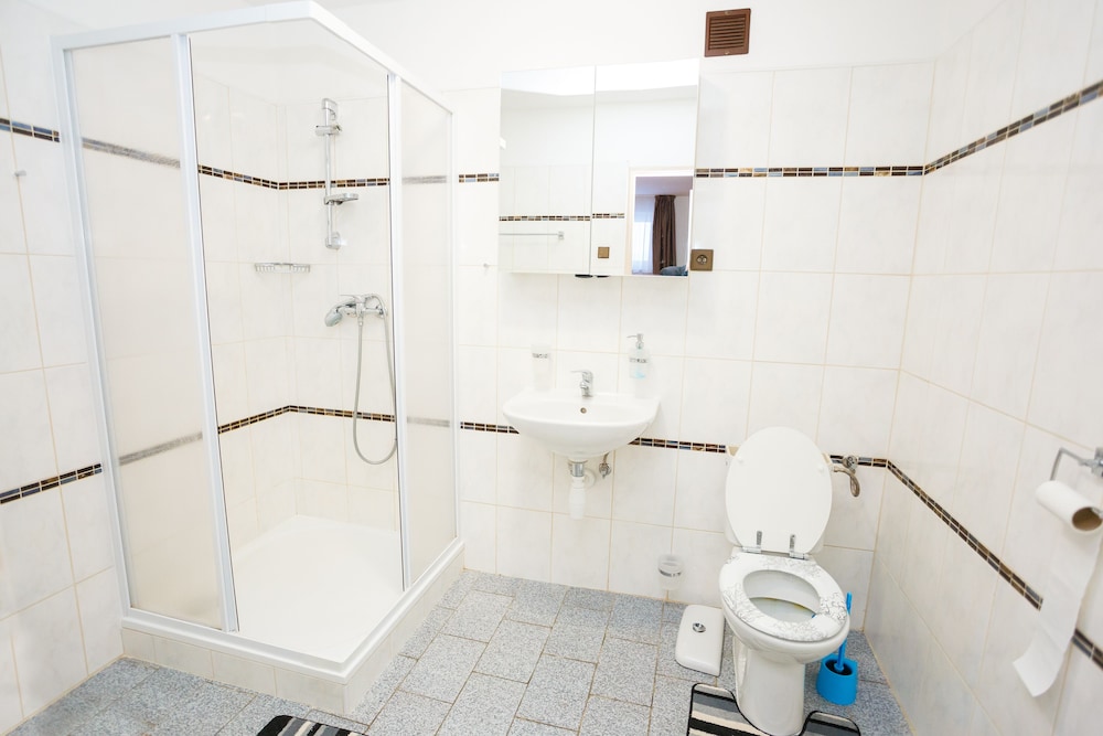 Comfort Triple Room, Private Bathroom, Mountainside photo 3
