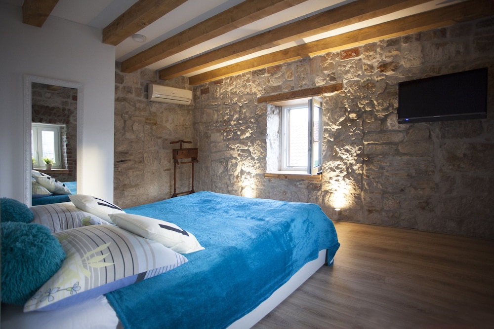 Design Apartment, 2 Bedrooms (Triplex)