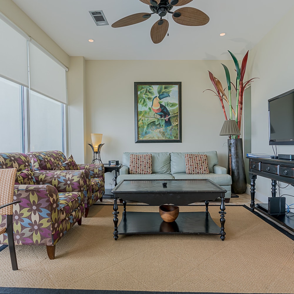 Seas the Day in this Luxury Condo at Diamond Beach Ocean Views Incredible Pools Amenities, Kuva 20