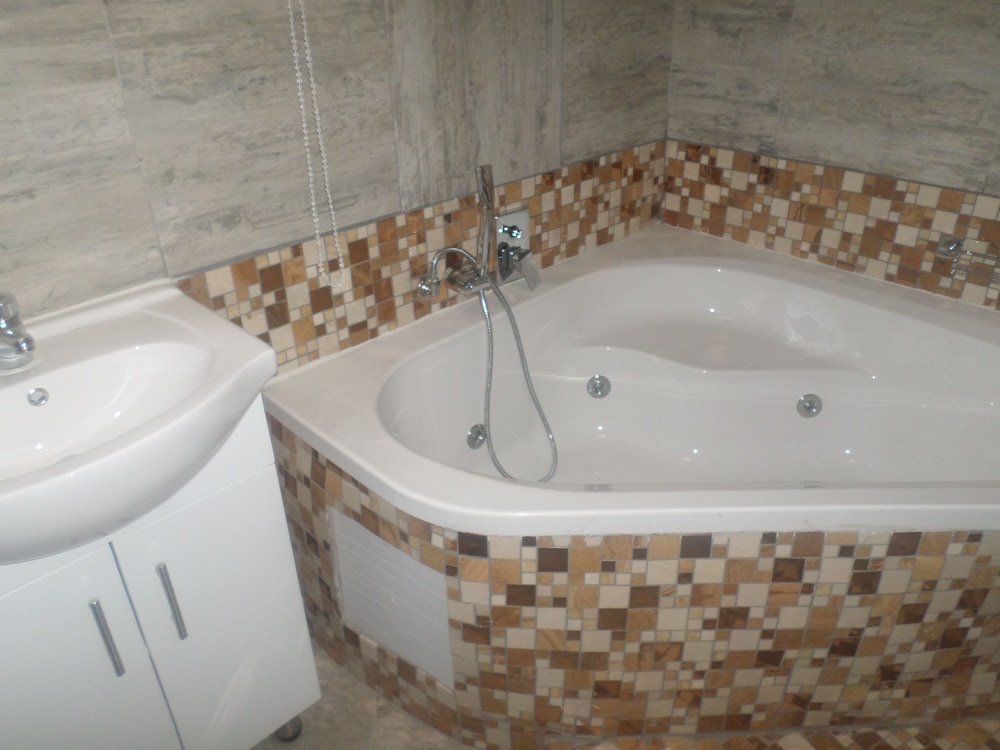 Deluxe Double Room, Jetted Tub photo 2
