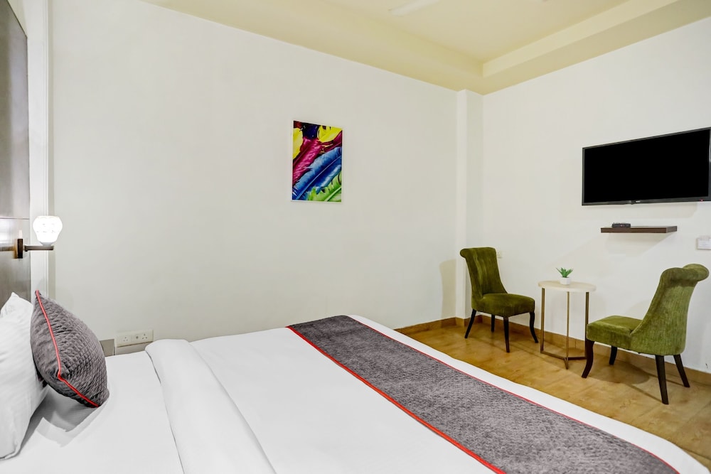 Deluxe Double or Twin Room, Balcony, City View - Photo 3