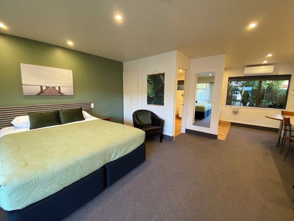 Studio Suite photo 3