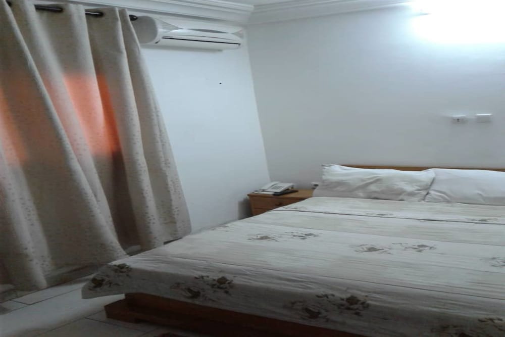 Superior Studio Suite, 1 Queen Bed, Non Smoking