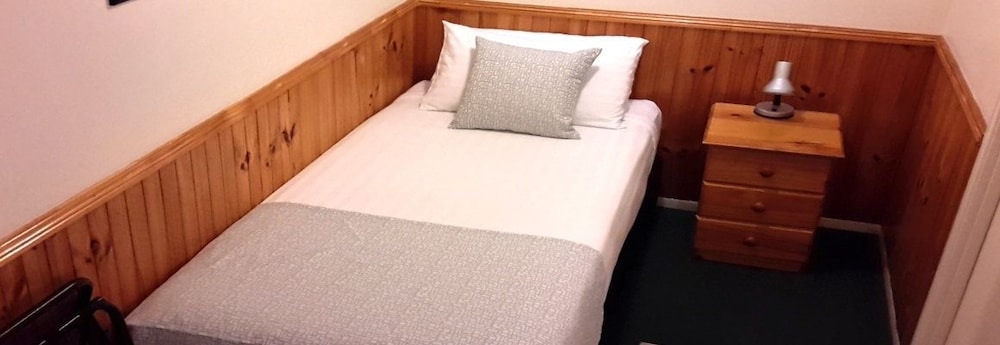 Deluxe Twin Room photo 3