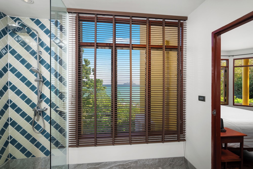 2 Bedroom Oceanview Hillside Pool Villa - Photo 5