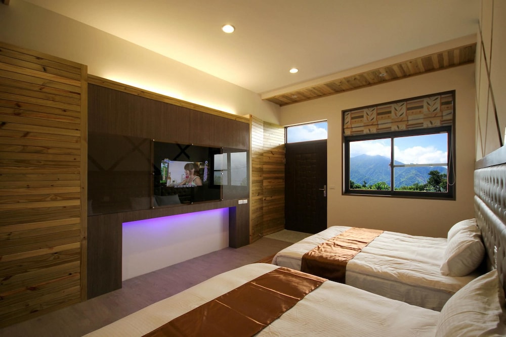 Standard Quadruple Room, Non Smoking photo 3