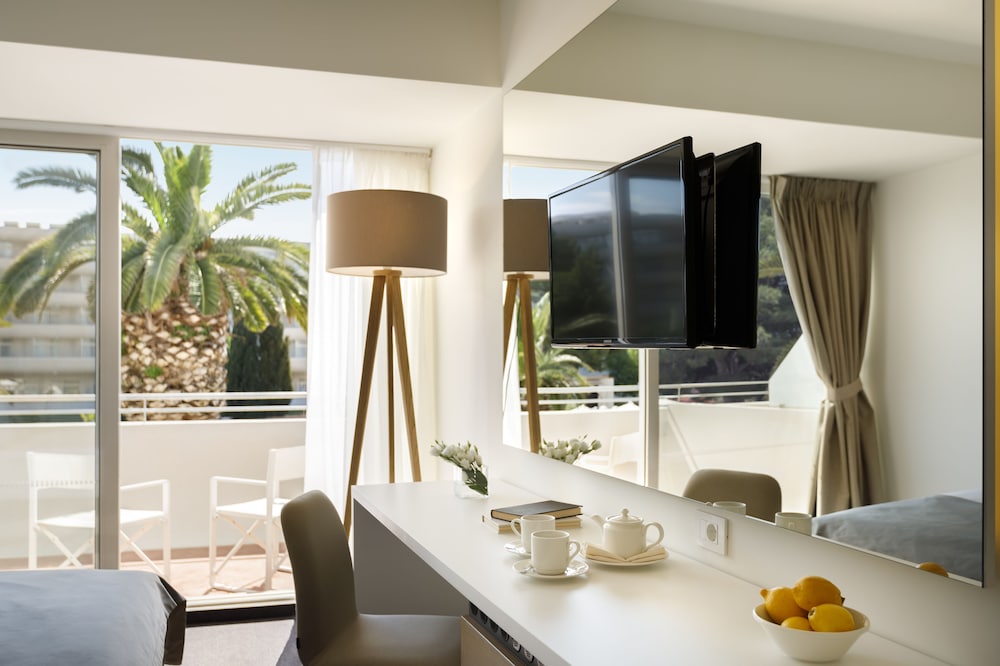 Classic Suite, Balcony, Sea View - Photo 7