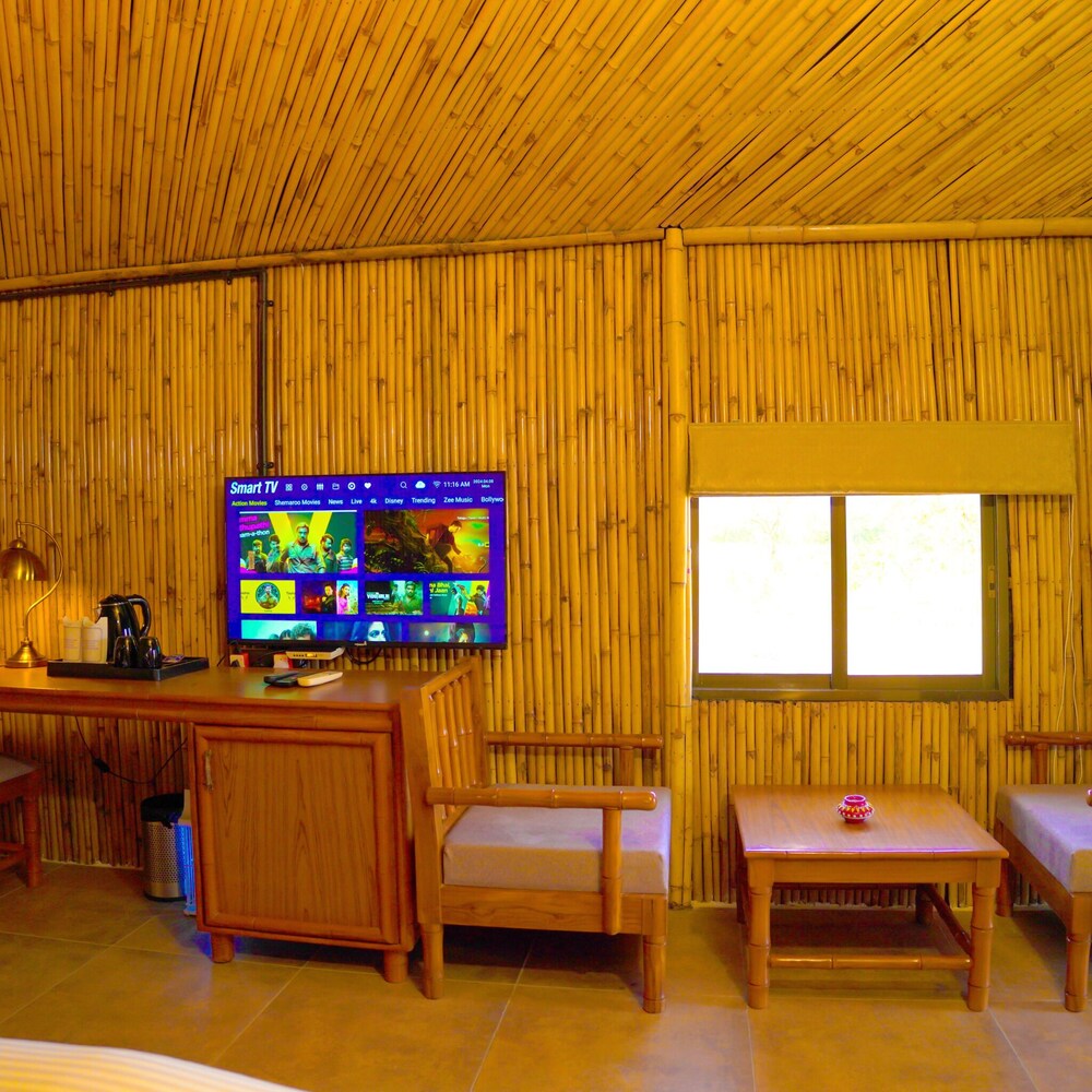 Jungle Bamboo Room - Photo 3