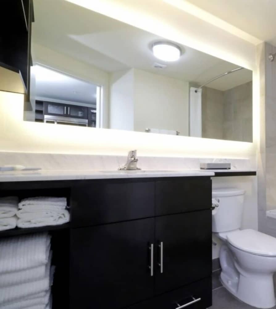 Suite, 1 Bedroom - Photo 5