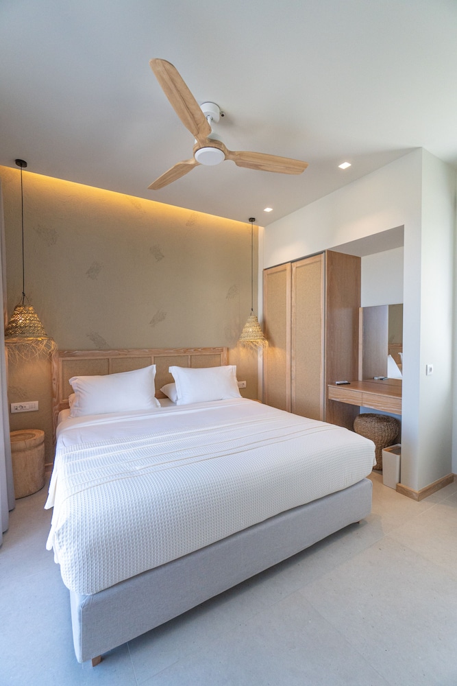 1 Bedroom villa with Tesla photo 2