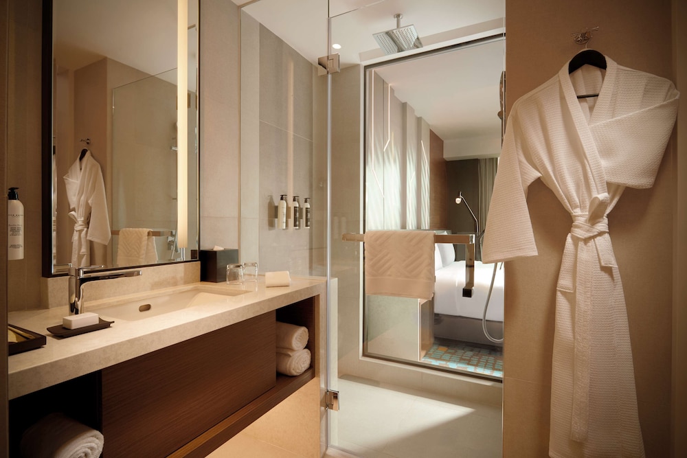 King Deluxe Room Park View - Photo 2