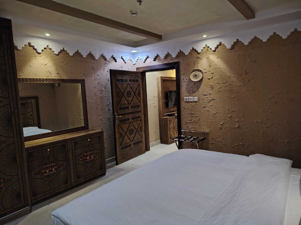 Signature Twin Room