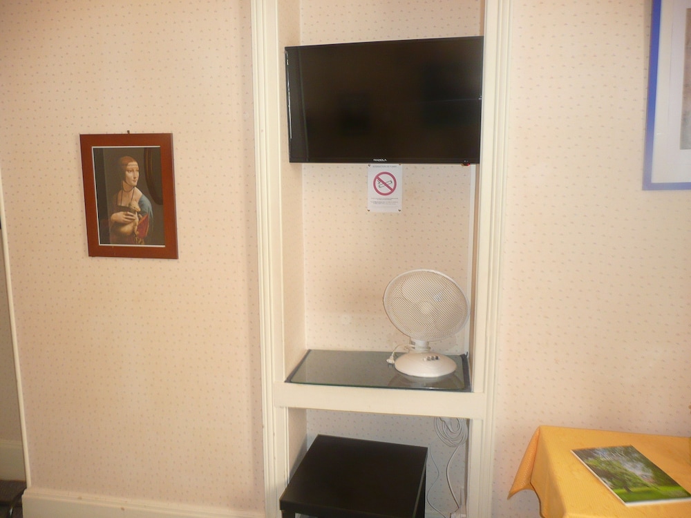 Standard Double Room, 1 Double Bed - Photo 10