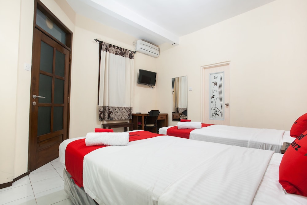 Premium Twin Room photo 3