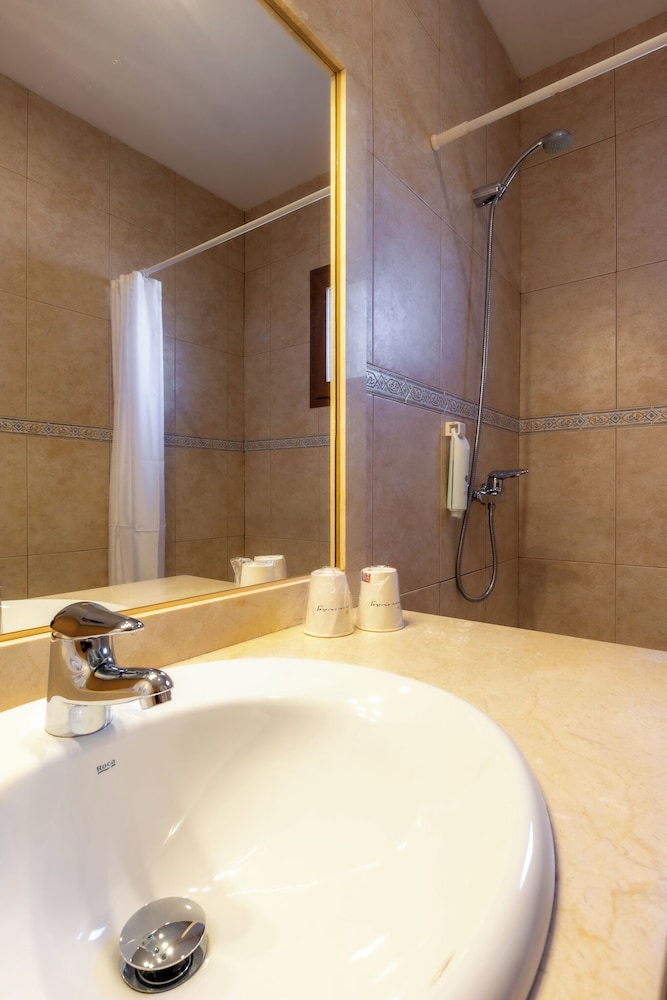Family Apartment, 2 Bedrooms - Photo 19