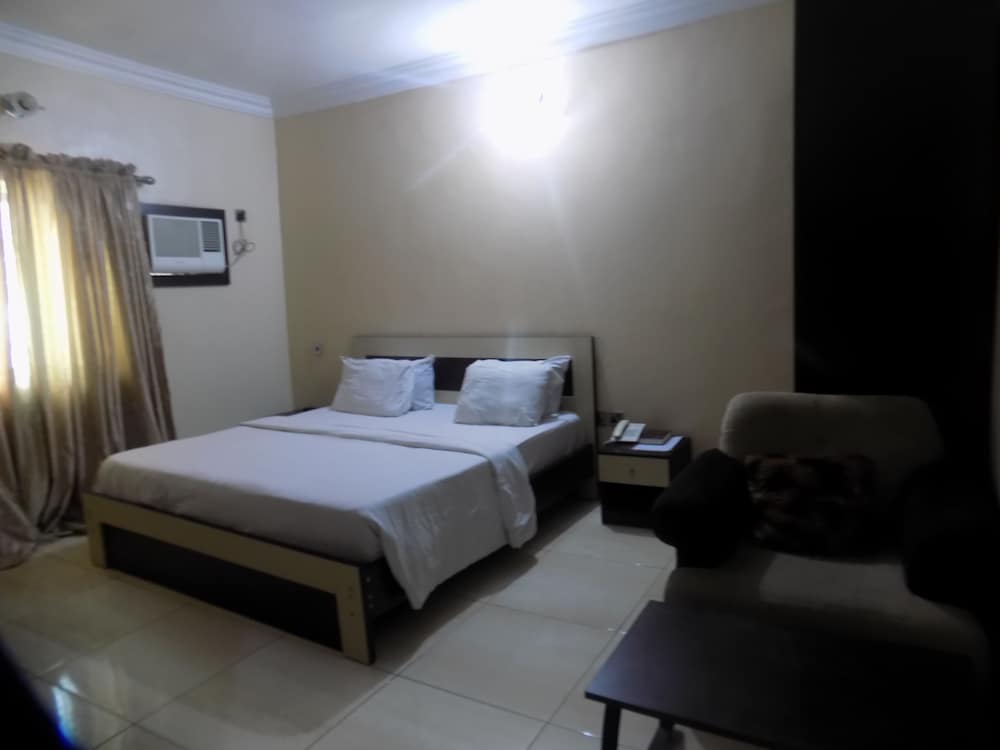Deluxe Double Room, 1 Queen Bed photo 1