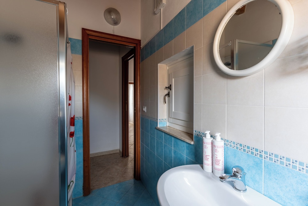 Apartment, 2 Bedrooms, City View photo 3