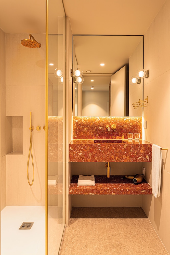 Superior Room - Photo 11