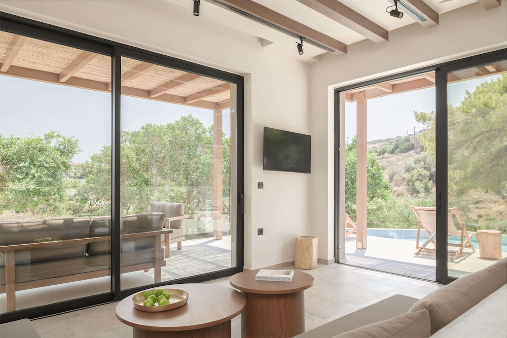 Hilltop Suite Private pool - Garden or Side Sea View- Adults Only - Photo 9