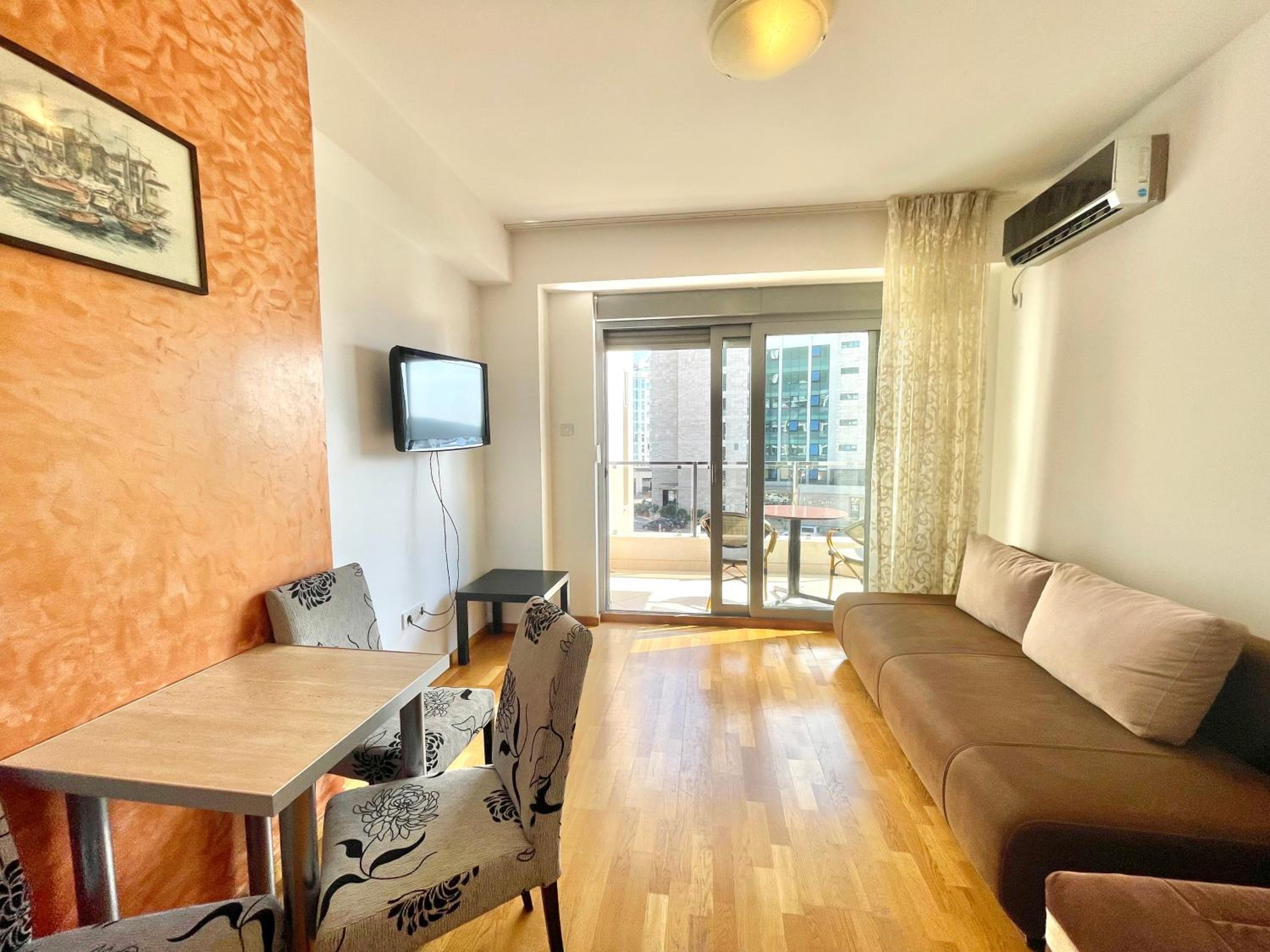 Studio with Terrace
