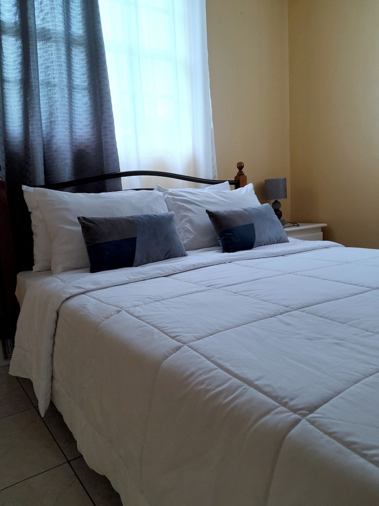 Basic Apartment, Balcony, Sea View photo 3