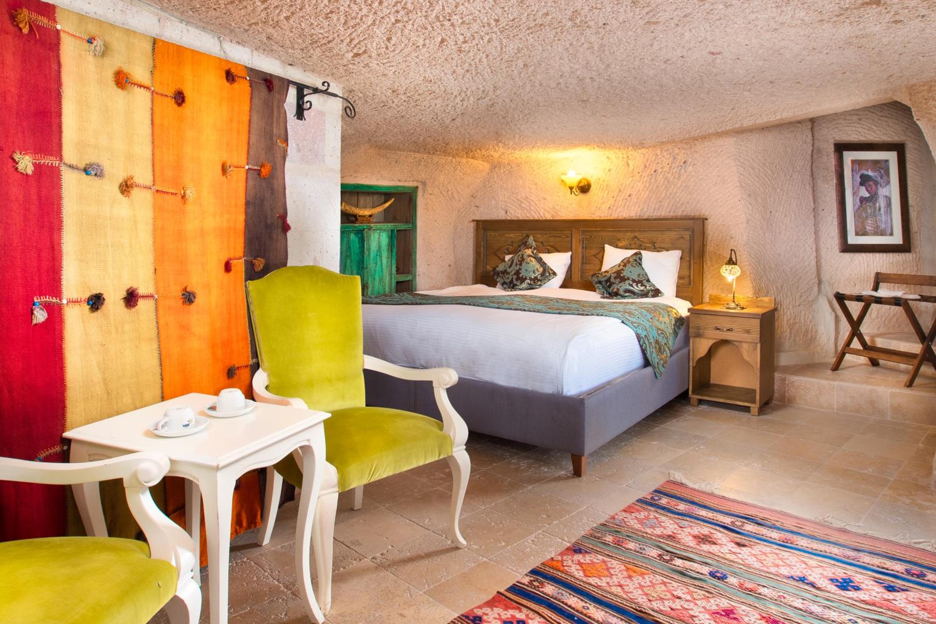 Imperial Cave Suite with Jaccuzi, Sauna, Balcony and Balloon View - Photo 10