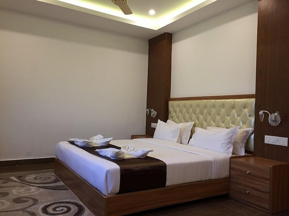 Deluxe Room - Photo 3