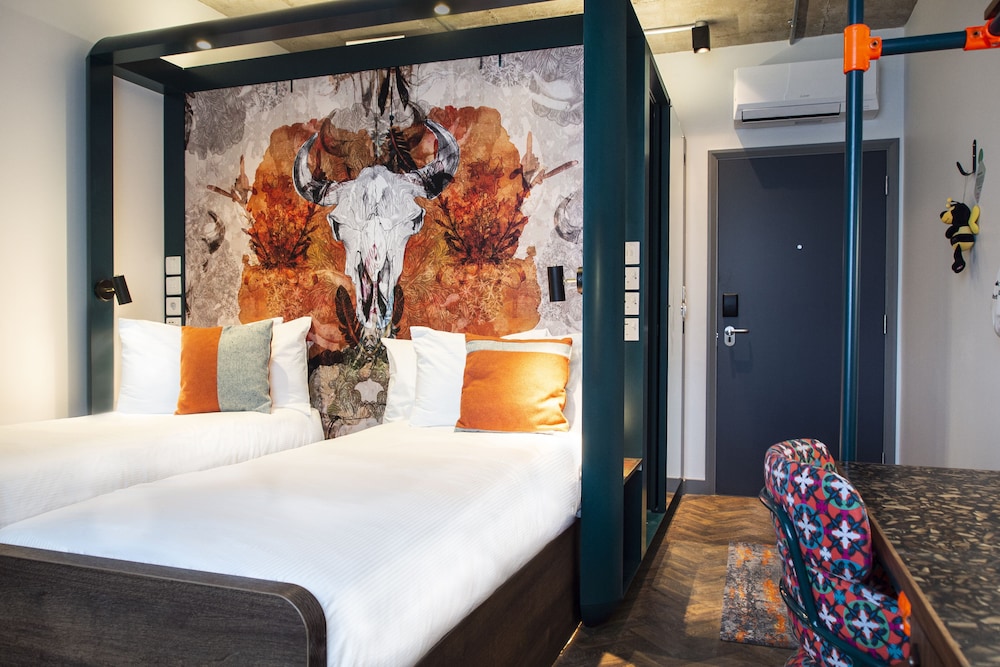 Twin Room - Photo 3