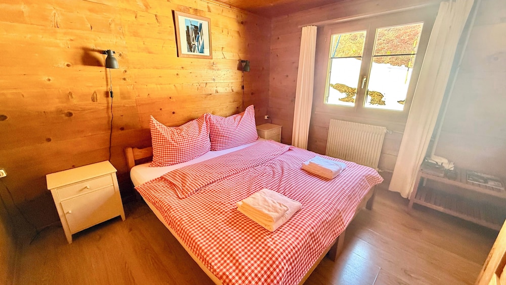 Economy Double Room, Pets Allowed, Mountain View photo 2